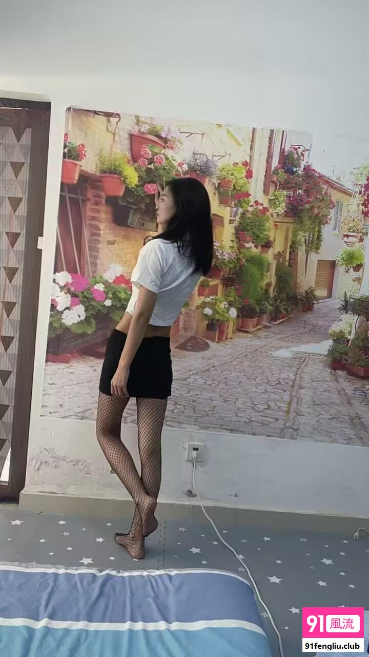 官渡带服务性感瘦小梅子